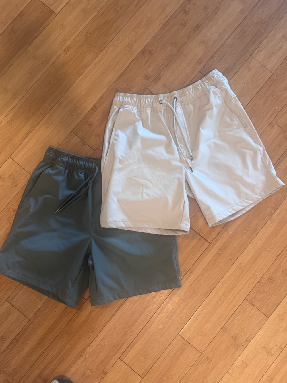 SET OF 2 Member's Mark Olive Green & Tan Tech Shorts - Men's M